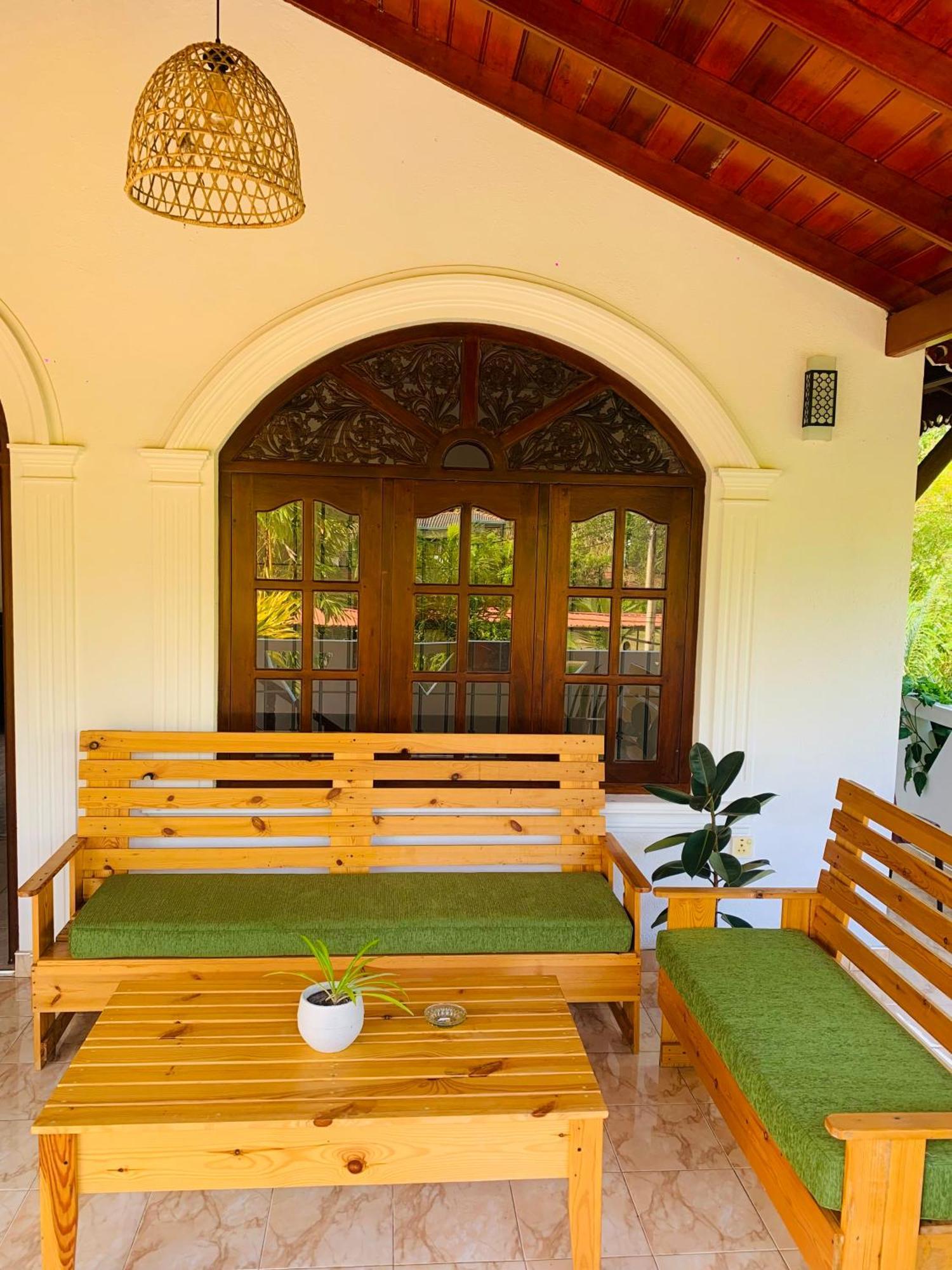 Breeze Bay Villa Dickwella Exterior photo